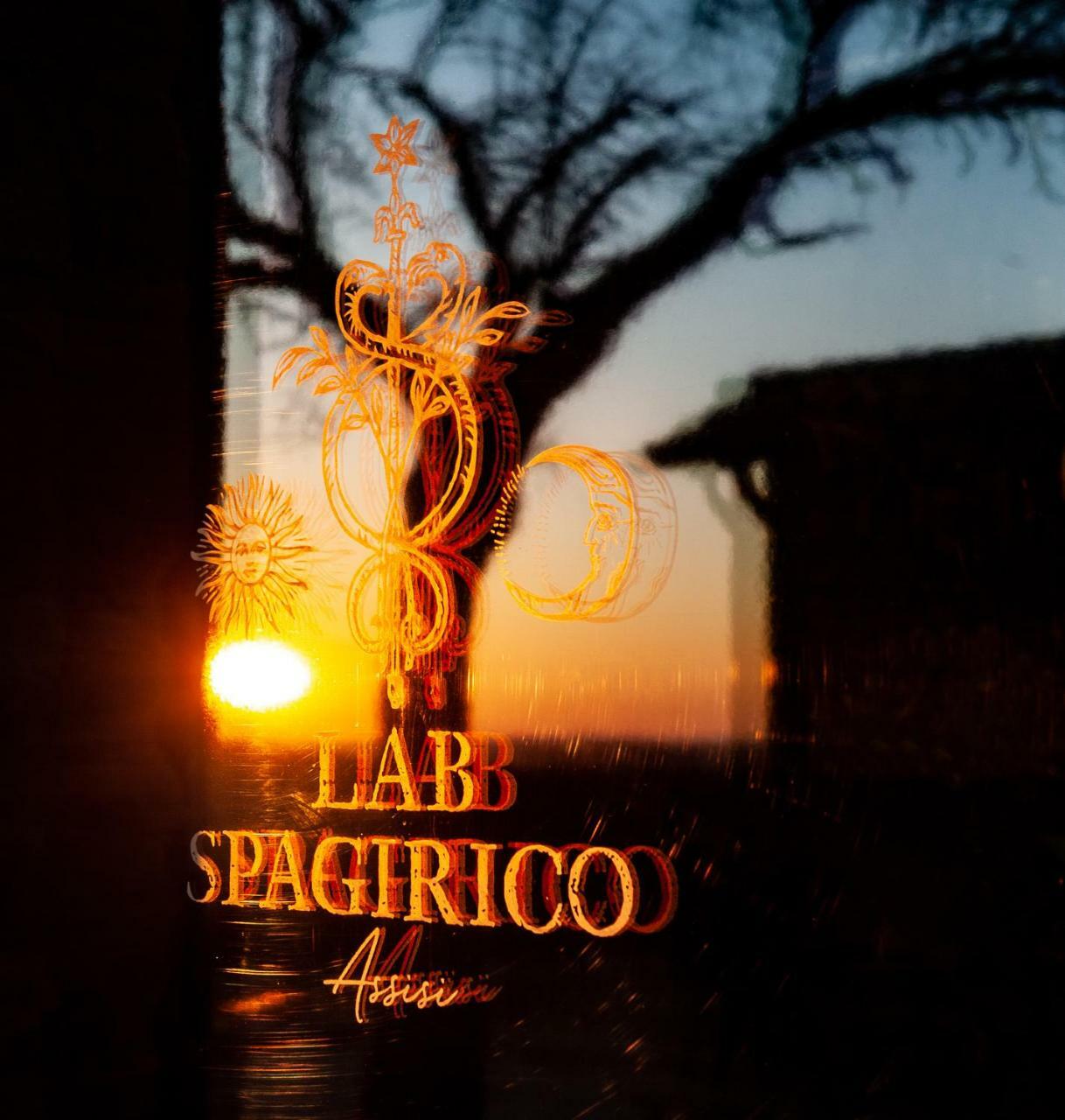 Отель Borgo Antichi Orti Ассизи Экстерьер фото