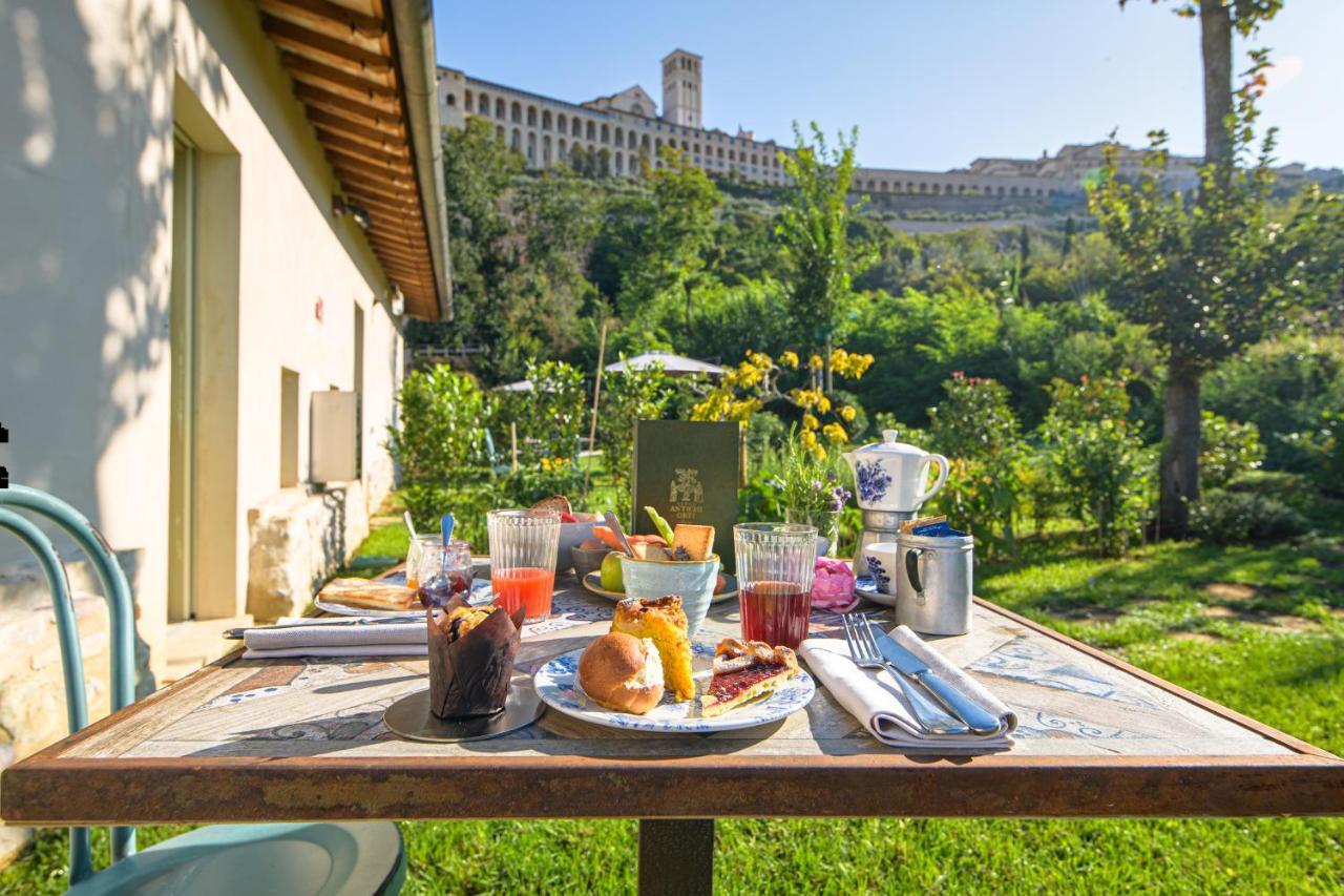 Отель Borgo Antichi Orti Ассизи Экстерьер фото